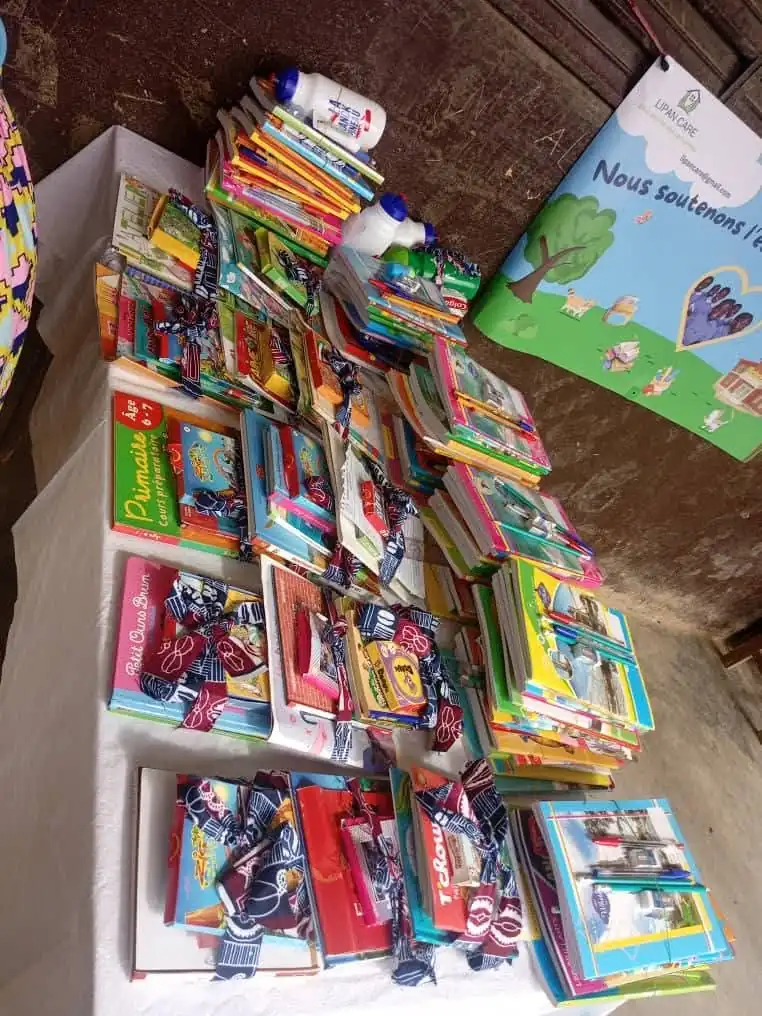 Livres et fournitures collectés pour les écoles